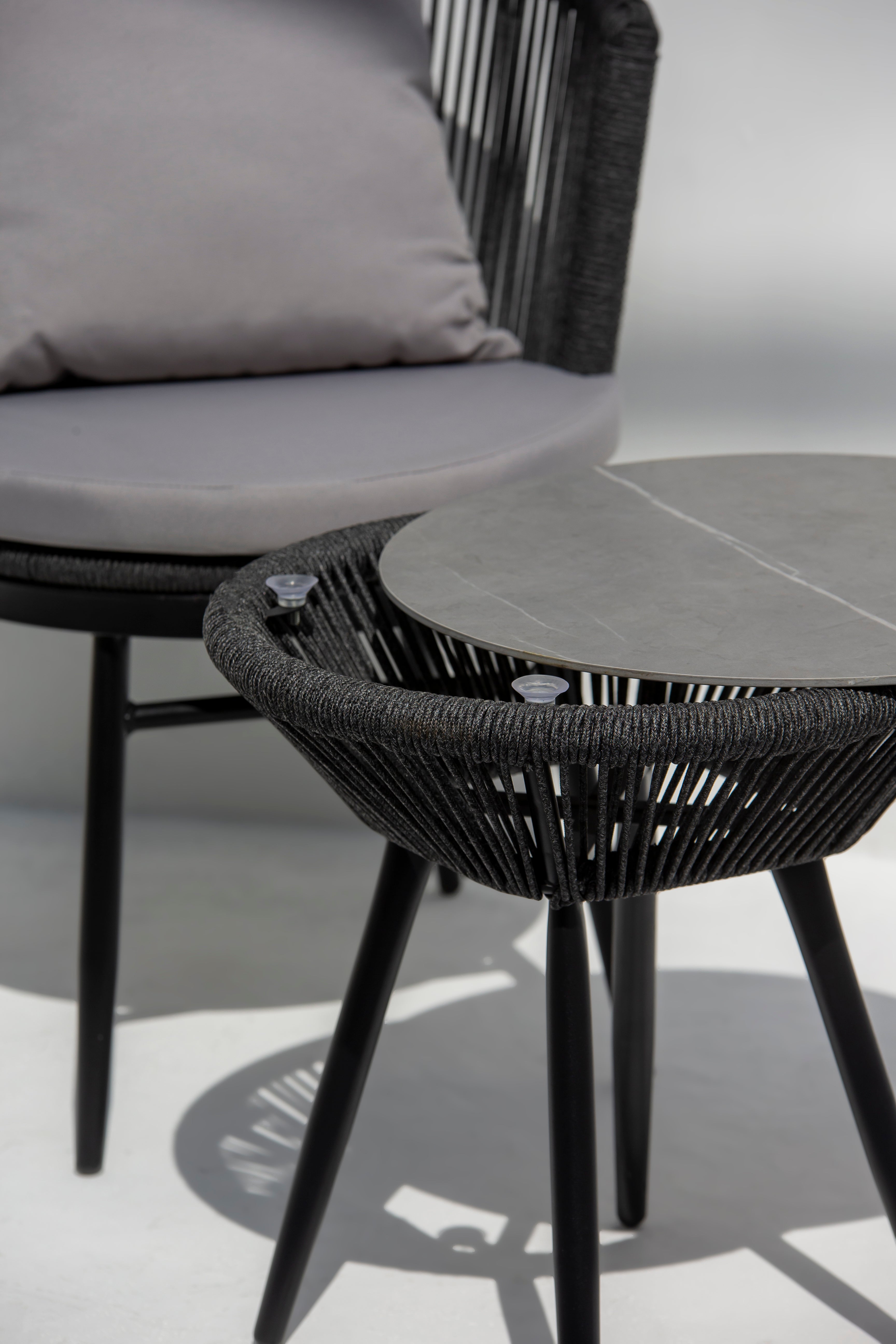 Zaira Outdoor Lounge Set