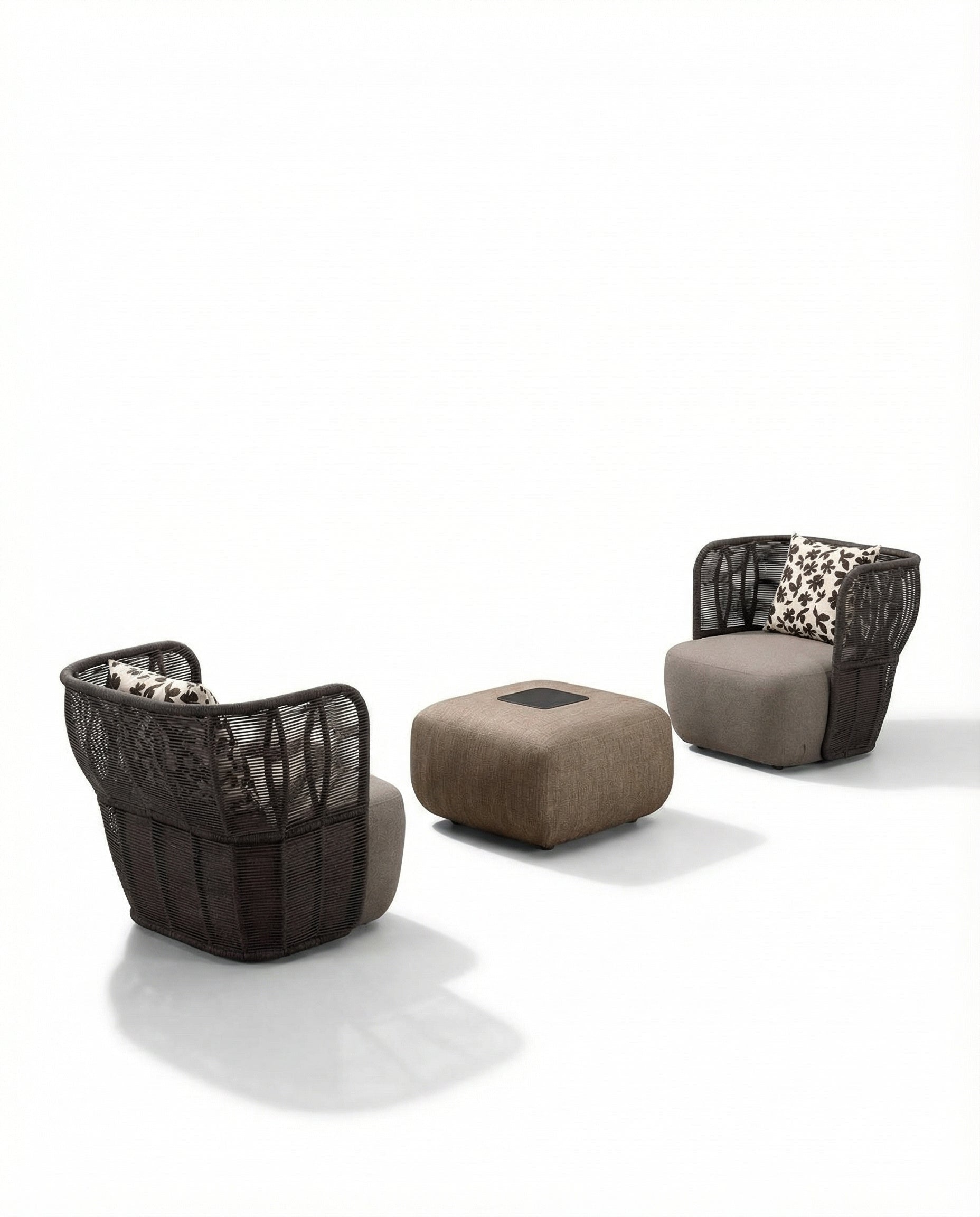 Oviedo Dark Wood Outdoor Lounge Chair With Side Table