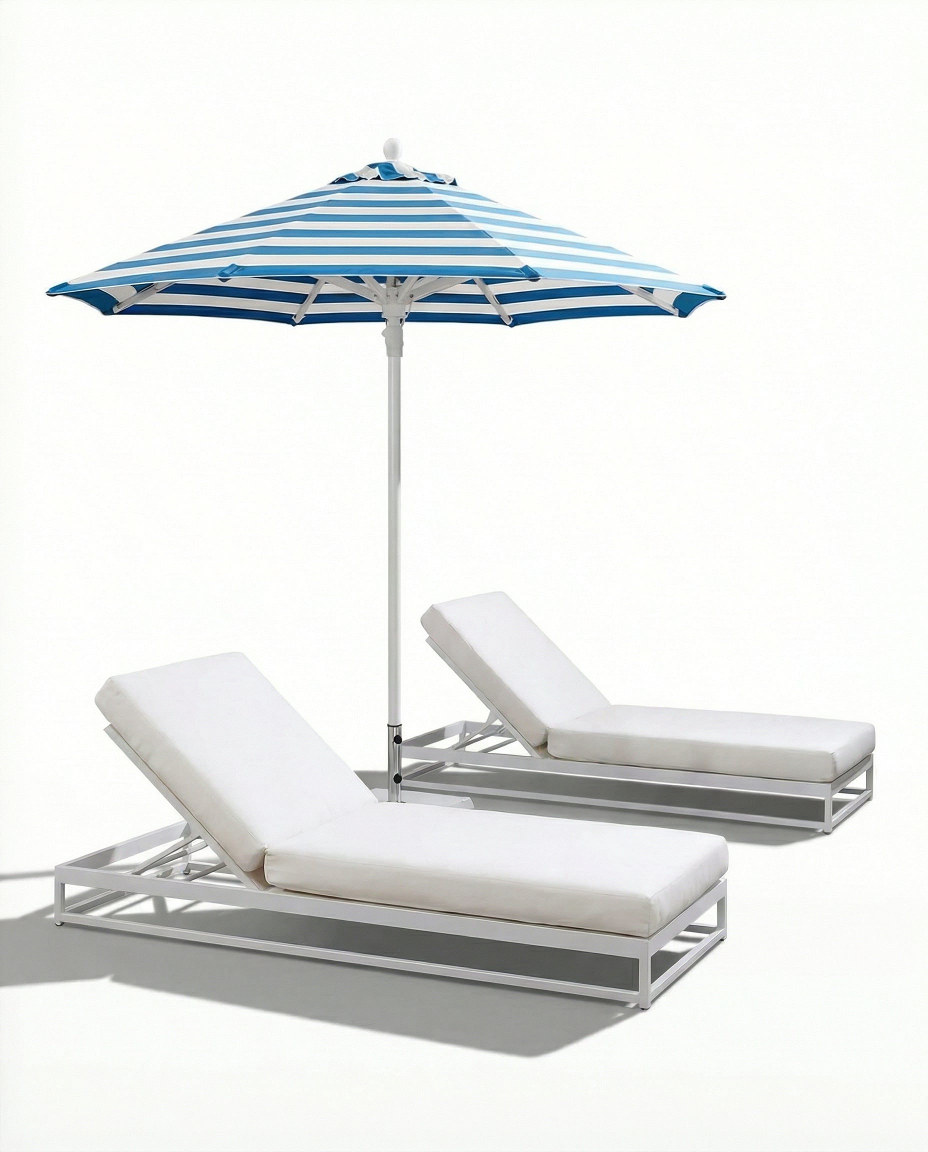 Sunny Off-White Outdoor Sunbed With Blue Umbrella